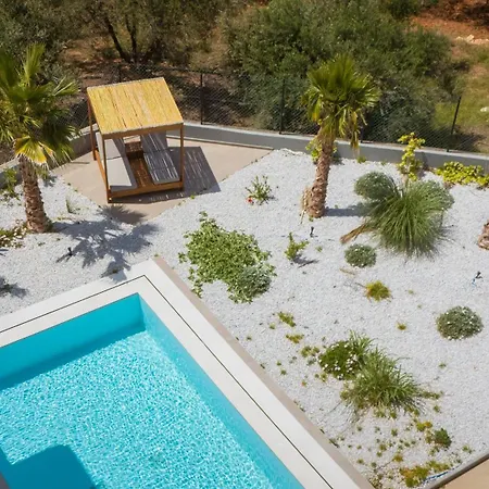 Aetheria & Aura By Temma Villa Herszonisszosz