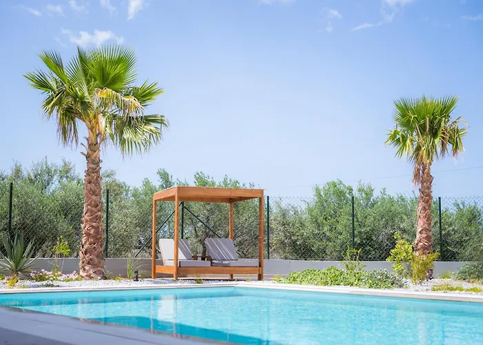 Aetheria & Aura By Temma * Hersonissos (Crete)