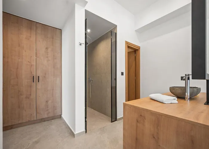 Aetheria & Aura By Temma Chersonissos