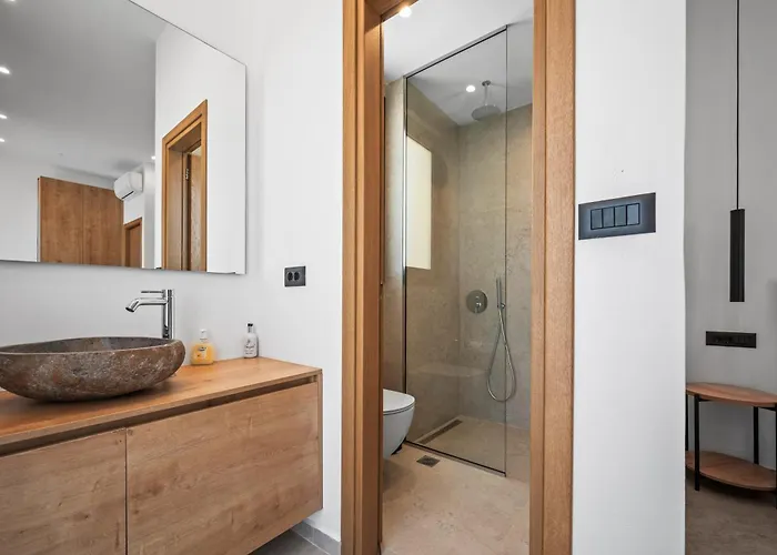 Villa Aetheria & Aura By Temma